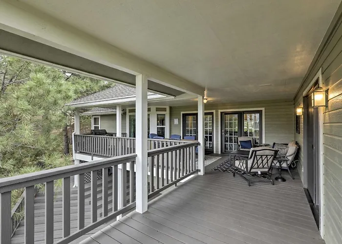 Upscale W/ Hot Tub & Mountain Views Casa vacanze *